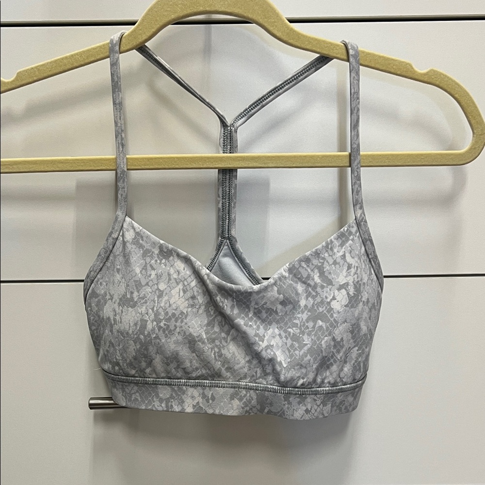 Lululemon Flow Y bra Nulu